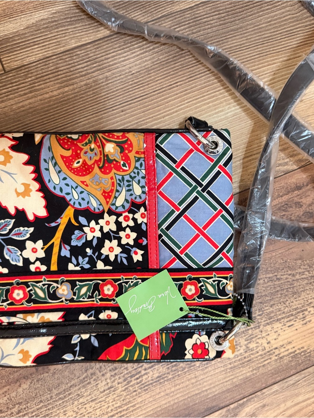NWT VERA BRADLEY Colorful Floral Crossbody Bag with Geometric Accent